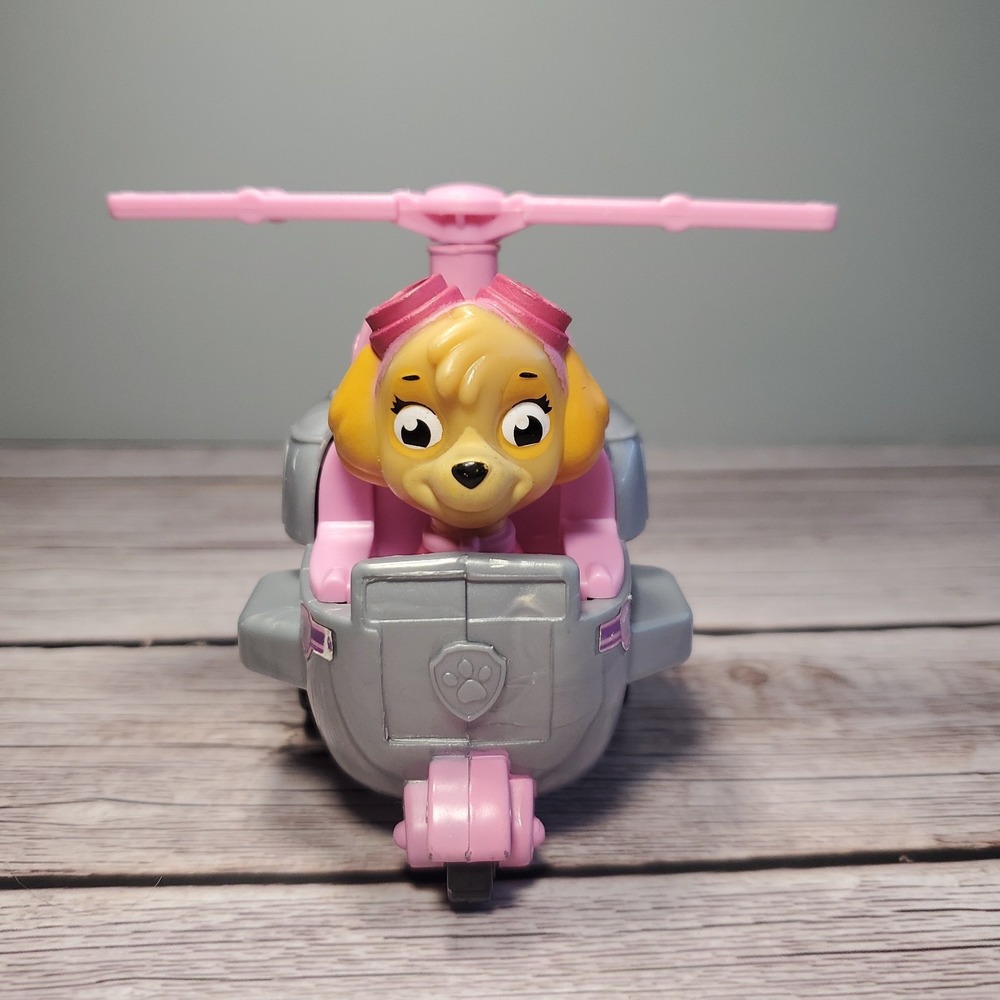 Nickolodeon Paw Patrol Figurine Collectible Sky Toy Rescue Racer